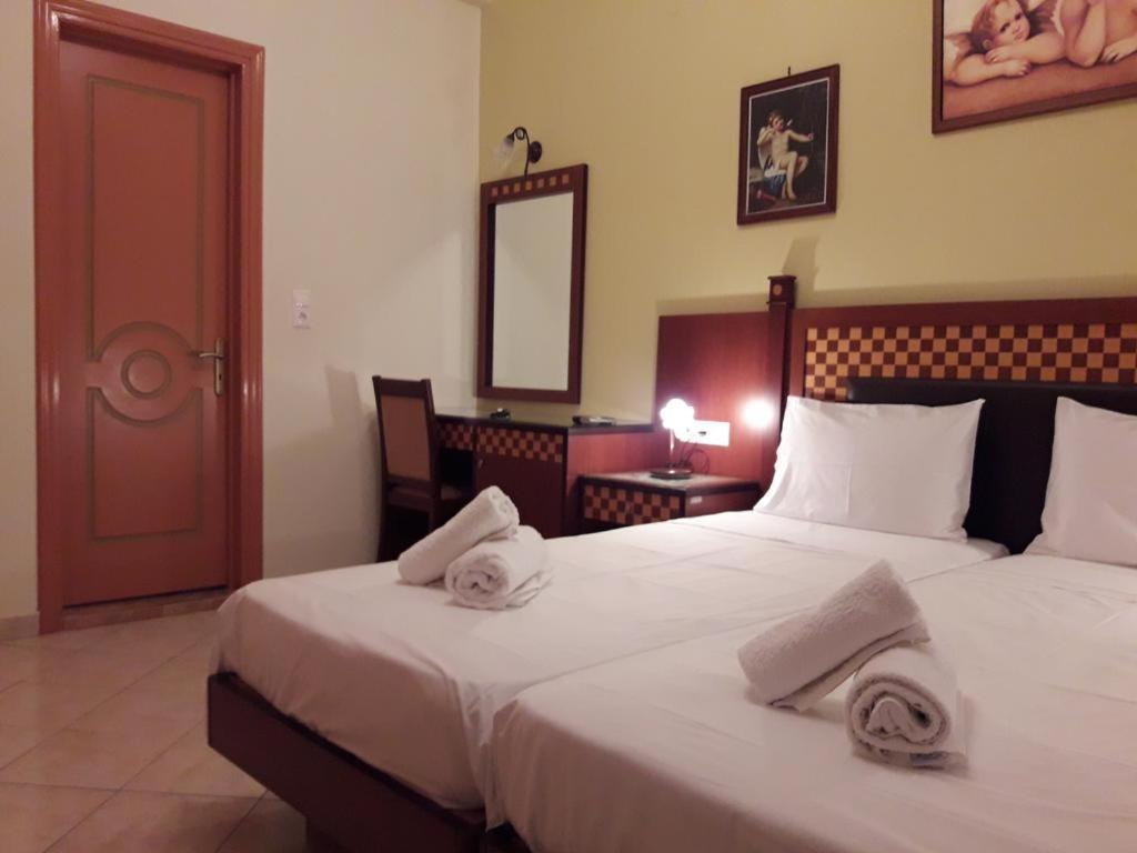 Parthenon Hotel Íosz Kültér fotó